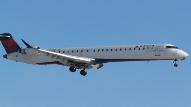 Canadair Regional Jet CRJ-900 (N170PQ)