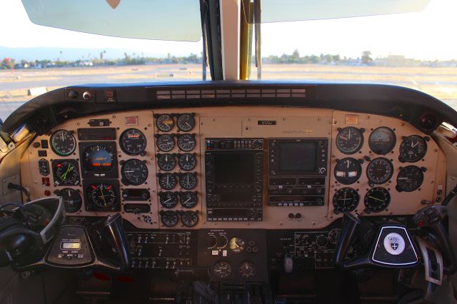 Beechcraft King Air 90 (N12GJ) - Beautiful evening light 