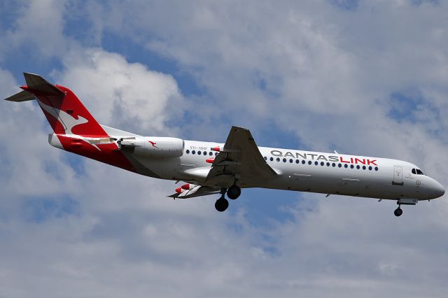 Fokker 100 (VH-NHF) - on 23 November 2017