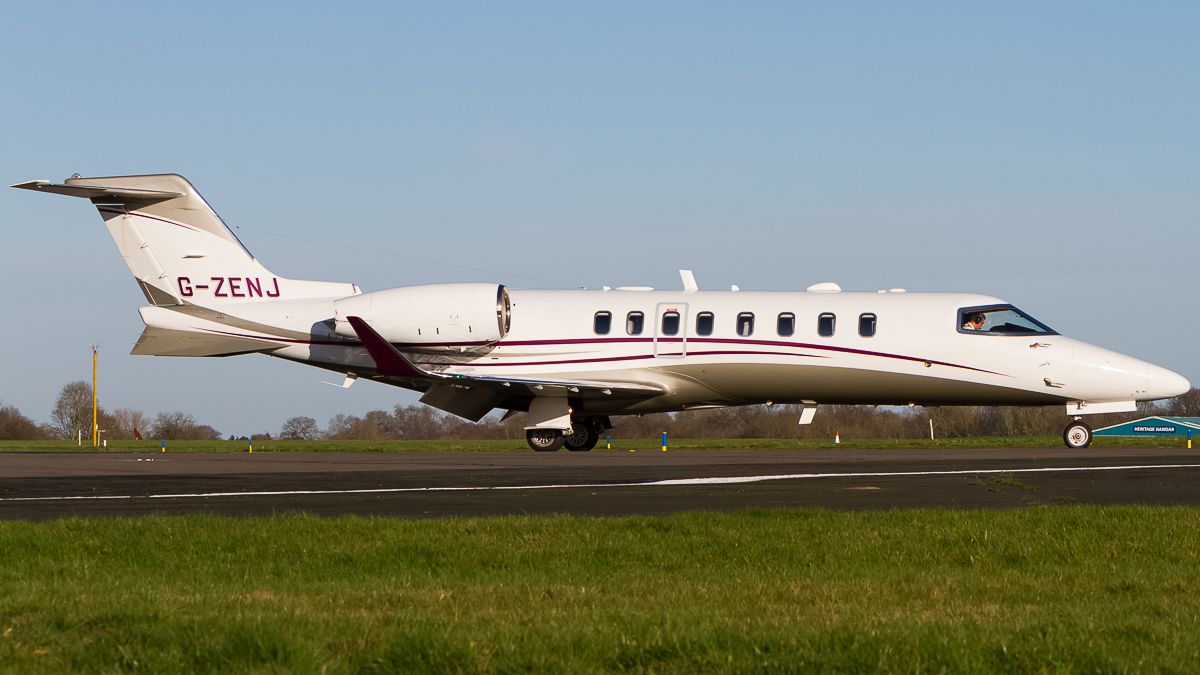 Bombardier Learjet 75 (G-ZENJ)