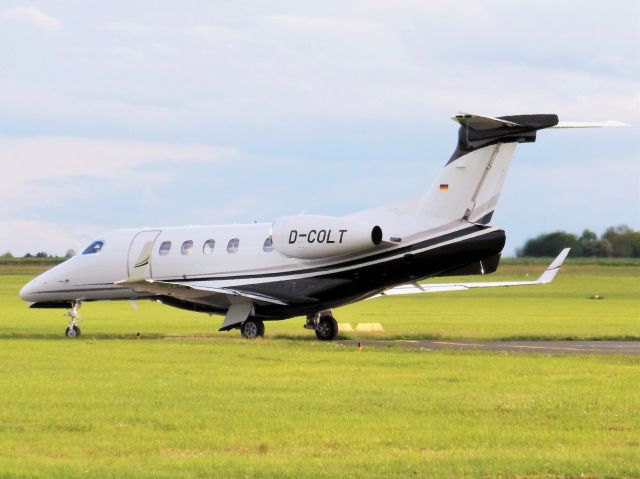 Embraer Phenom 300 (D-COLT)