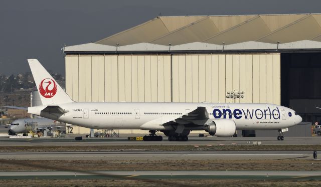 BOEING 777-300ER (JA732J) - Taxiing to gate at LAX