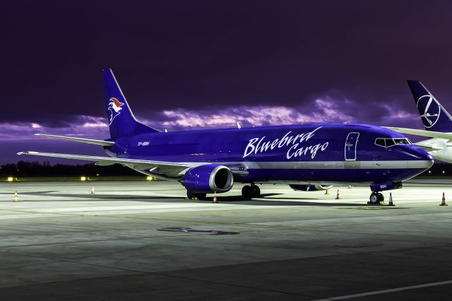 BOEING 737-400 (TF-BBH) - Boeing 737-4Y0(BDSF)