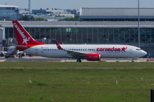 Boeing 737-800 (TC-TJR)