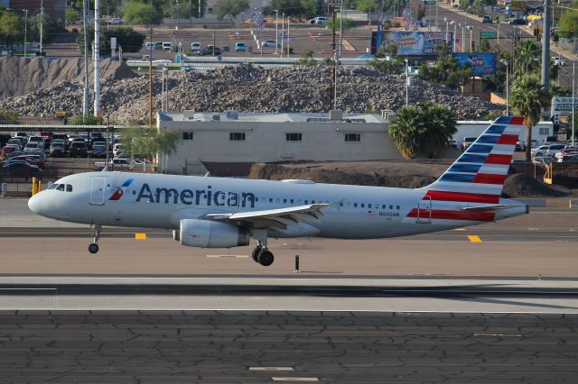 Airbus A320 (N660AW)