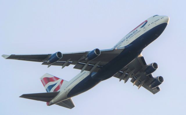 Boeing 747-400 (G-BYGC) - BA 744 approach to BOS over the South Shore.