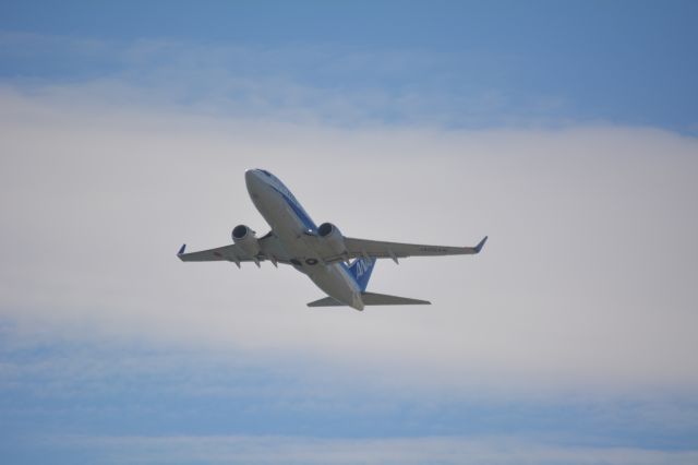 Boeing 737-700 (JA05AN)