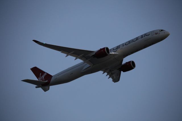 Airbus A350-1000 (G-VPOP)