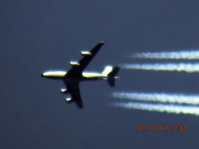 Boeing C-135FR Stratotanker (57-1432)
