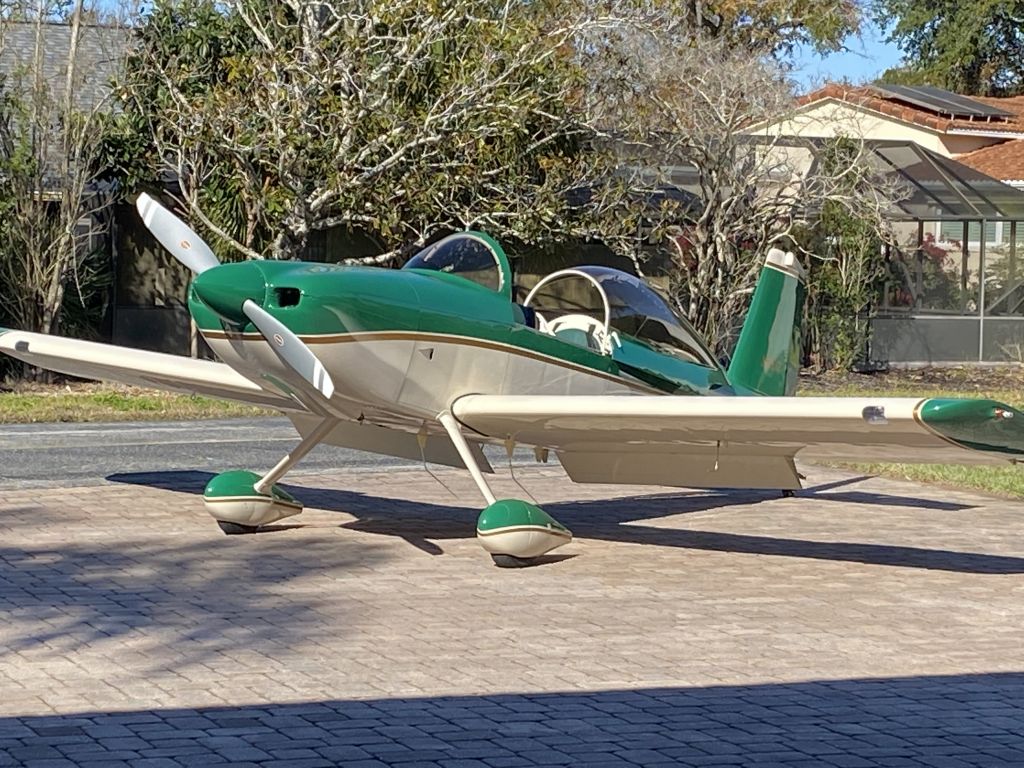 Vans RV-8 (N9LR)