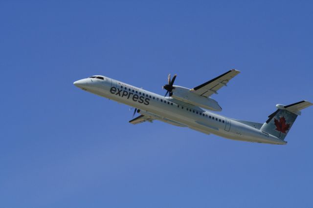 de Havilland Dash 8-400 (C-FSRZ)