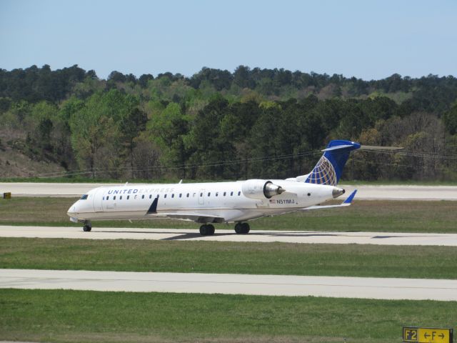 Canadair Regional Jet CRJ-700 (N511MJ)