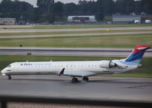 Canadair Regional Jet CRJ-900 (N810SK) - Taxiing at MSP on 07/31/2011