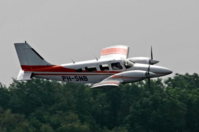 Piper Seneca (PH-SNB) - LAST SALUTE TO MAASTRICHT-AACHEN AIRPORT