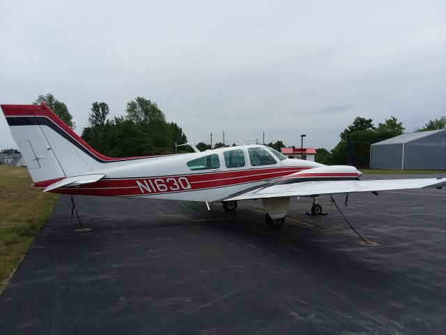 Beechcraft 55 Baron (N163Q) - Visiting Dexter, ME