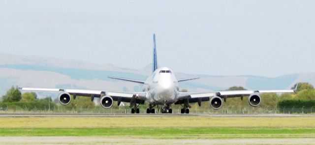 Boeing 747-200 (TF-AAK) - Turning onto Runway 02 for departure.