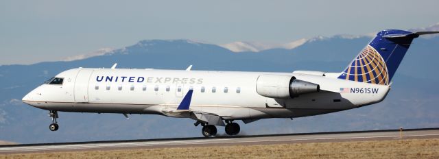 Canadair Regional Jet CRJ-200 (N961SW) - Landing on 16L.