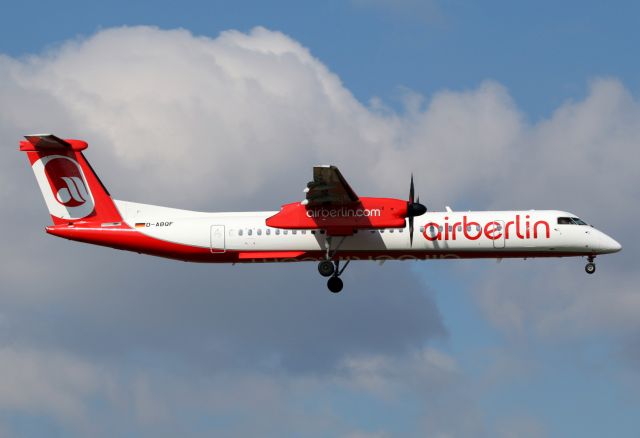 de Havilland Dash 8-400 (D-ABQF)