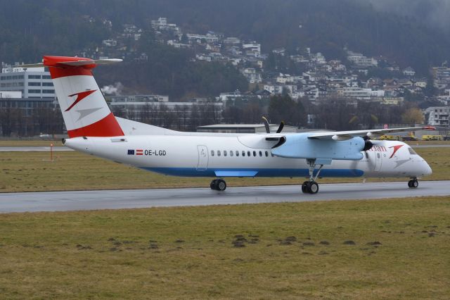 de Havilland Dash 8-400 (OE-LGD)