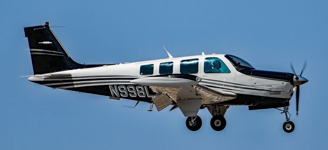 Beechcraft Bonanza (36) (N998LS) - N998LS Beechcraft A36 Bonanza s/n E-3204 - North Las Vegas Airport  KVGTbr /Photo: TDelCorobr /June 27, 2025