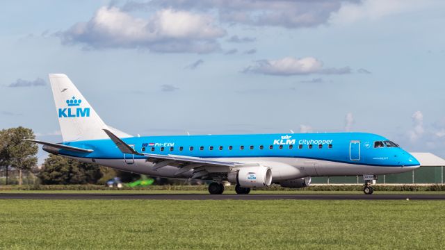 Embraer 175 (PH-EXM)