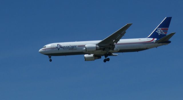 BOEING 767-300 (N319CM) - On final is this 1988 Amerijet Boeing 767-338 in the Summer of 2020.