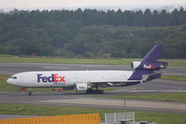 Boeing MD-11 (N586FE)