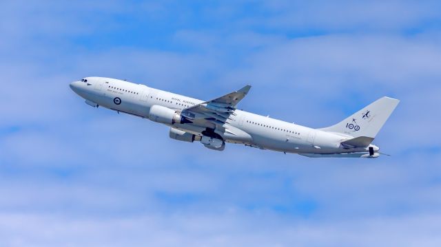 Airbus A330-200 (A39004)
