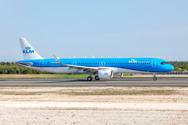 Airbus A321 (PH-AXF)