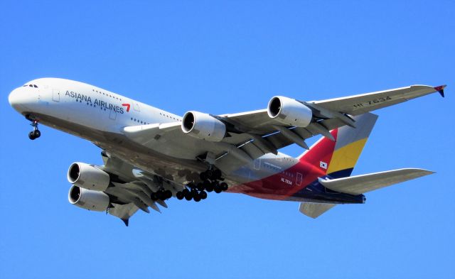 Airbus A380-800 (HL7634)