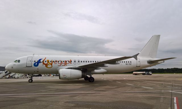 Airbus A320 (SU-TCF)