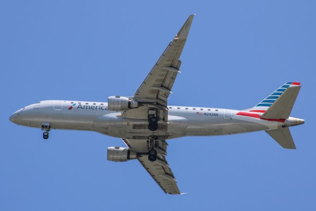 Embraer 175 (N242NN) - Coming in to HHI over Shelter Cove.  7/22/23.