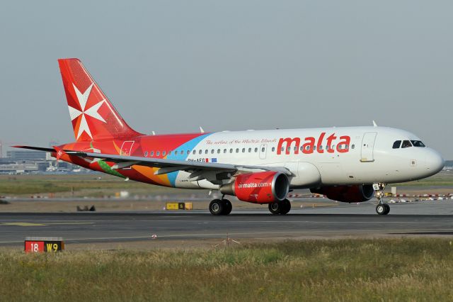 Airbus A319 (9H-AEG)