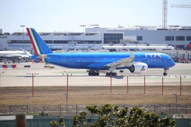 Airbus A350-900 (EI-IFA)