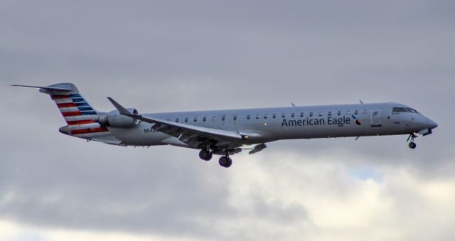 Canadair Regional Jet CRJ-900 (N548NN) - Day before Thanksgiving arrival.  11/22/23.