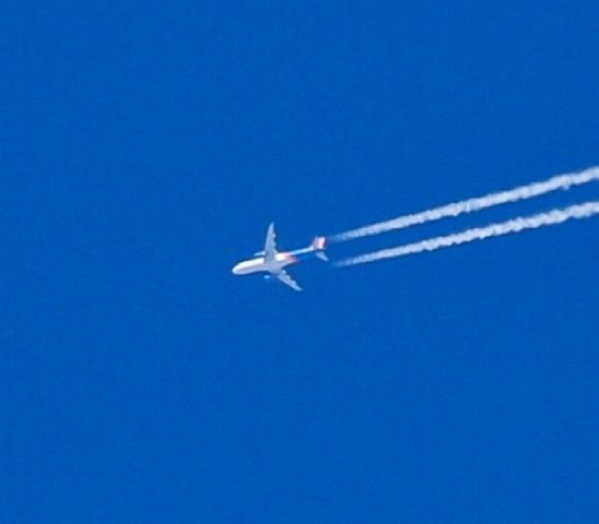 Airbus A320 (N240NV)