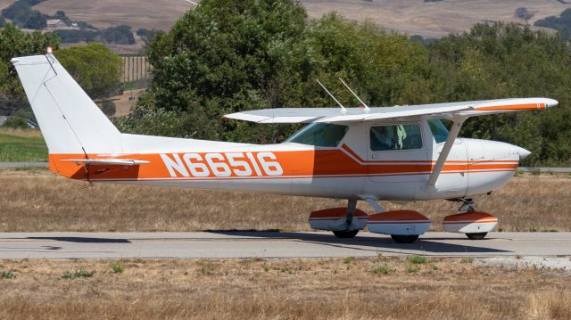 Cessna Commuter (N66516)