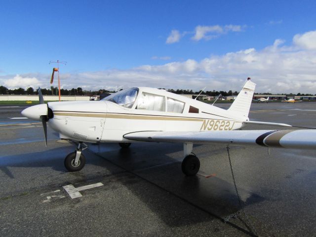Piper Cherokee (N9622J) - On the ramp