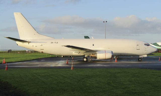 BOEING 737-300 (ZK-TLE) - ZK-TLE now without a livery. Toll colours were removed as she was intended for Olympus Airways, also under Airwork lease, however the airline went under in late 2021, resulting in her return to the NZ register. Taken 04/06/22.