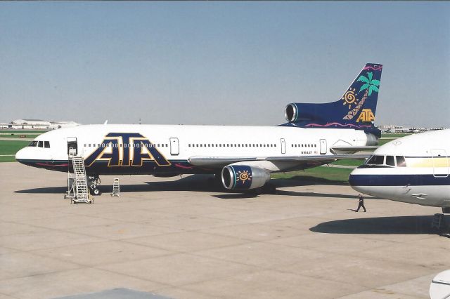 Lockheed L-1011 TriStar (N164AT)