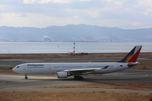 Airbus A330-300 (RP-C3337)