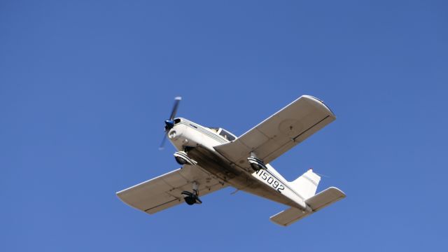 Piper Cherokee (N15092)