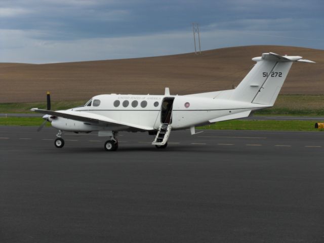 Beechcraft Super King Air 200 (N51272)