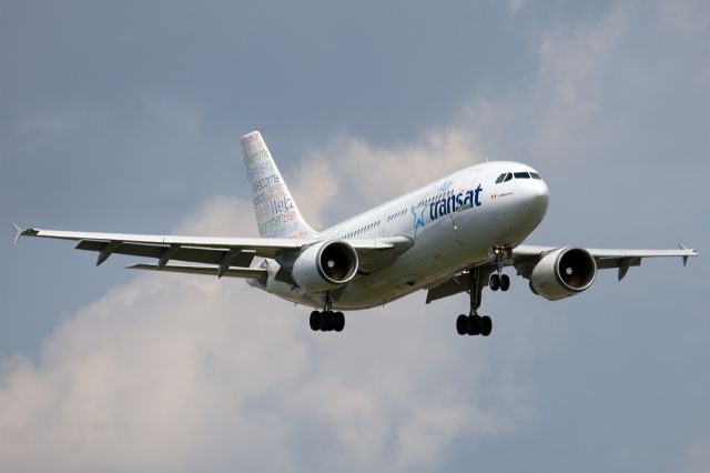 Airbus A310 (C-GLAT)