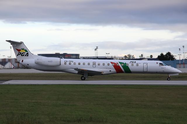 Embraer ERJ-145 (CS-TPG)