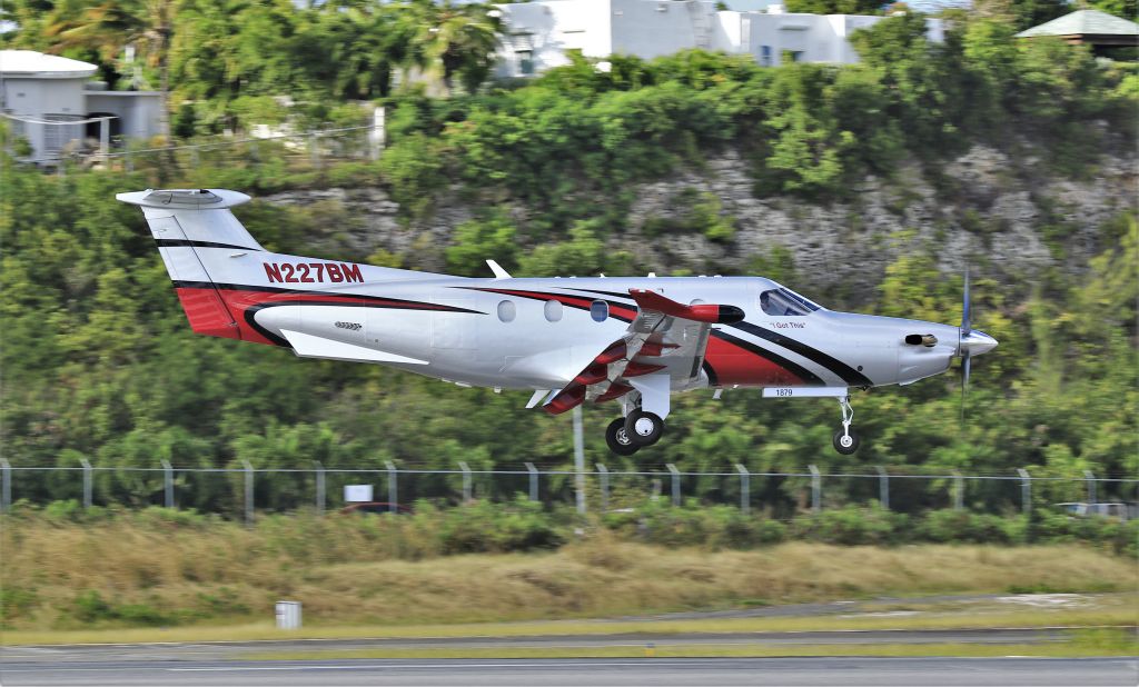 Pilatus PC-12 (N227BM)