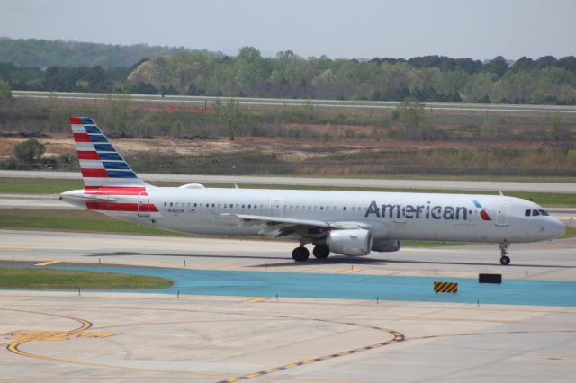 Airbus A321 (N182UW)