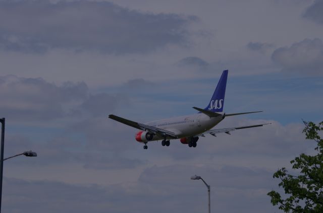 Boeing 737-700 (SE-RER)