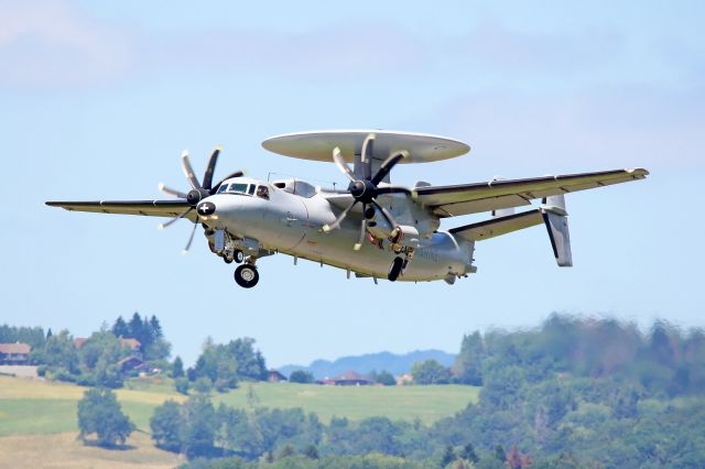 Grumman E-2 Hawkeye (F-XGEB)