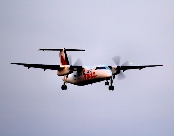 de Havilland Dash 8-100 (C-GJSV)